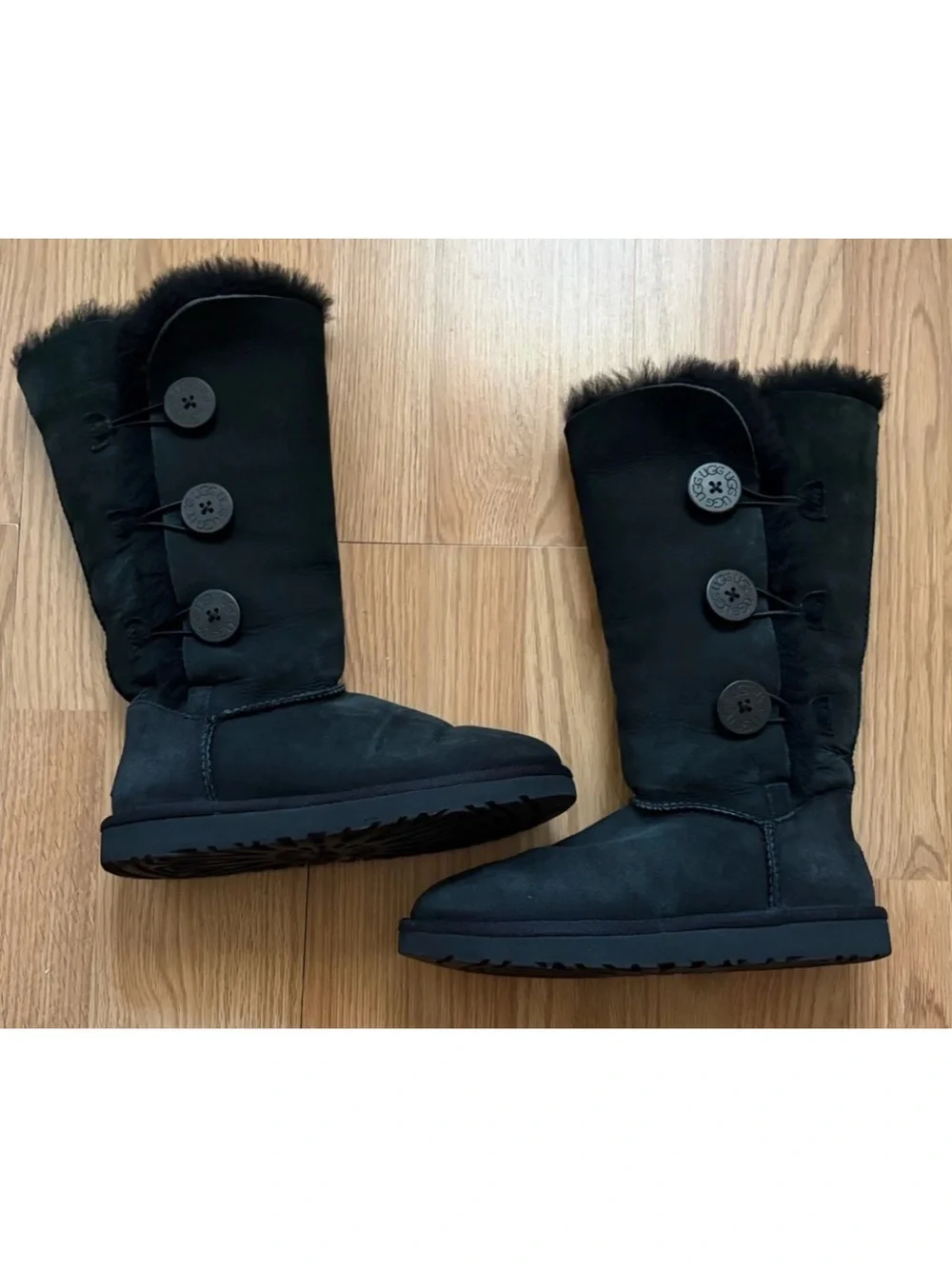 UGG Bailey Button Triplet Boots Women Size 7 Black Tall Suede Shearling Lining